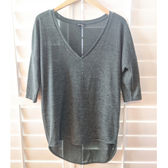 Express Tops - Heathered Sage London Tunic Tee Express Tops - Heathered Sage London Tunic Tee